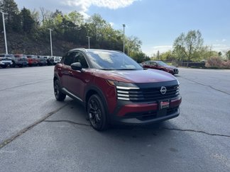 New 2025 Nissan Kicks SR image 1