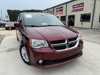 Used 2019 Dodge Grand Caravan SXT image 1