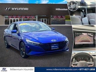 Certified 2022 Hyundai Elantra SEL w/ Cargo Package image 1