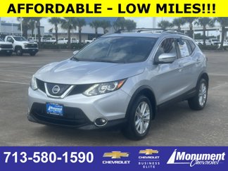 Used 2019 Nissan Rogue Sport SV w/ Technology Package image 1