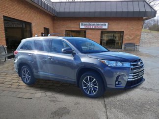 Used 2019 Toyota Highlander XLE image 1