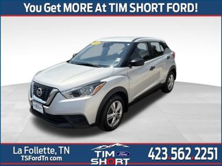 Used 2020 Nissan Kicks S image 1