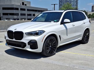 Used 2020 BMW X5 M50i w/ Executive Package image 1