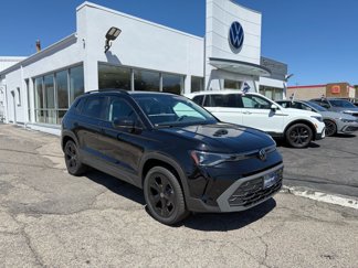 New 2025 Volkswagen Taos SE image 1