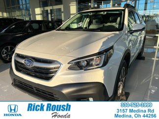 Used 2022 Subaru Outback Premium image 1