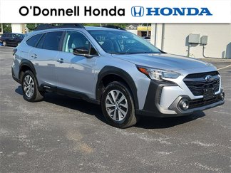 Used 2023 Subaru Outback Premium image 1