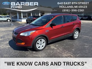 Used 2015 Ford Escape S image 1