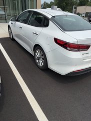 Used 2018 Kia Optima S image 1