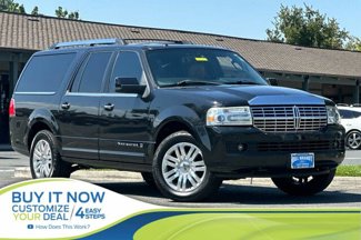 Used 2013 Lincoln Navigator L 4WD image 1
