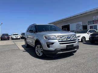Used 2018 Ford Explorer XLT image 1