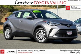 Certified 2020 Toyota C-HR LE image 1
