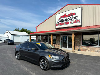 Used 2020 Ford Fusion SE image 1