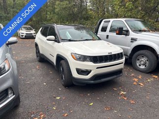 Used 2020 Jeep Compass Latitude video 3