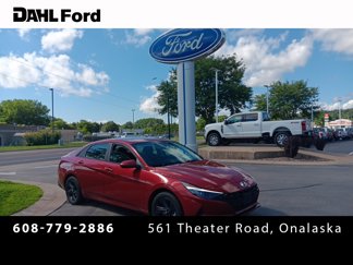Used 2023 Hyundai Elantra Blue image 1