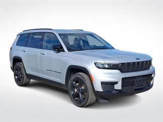 Used 2021 Jeep Grand Cherokee L Laredo image 1