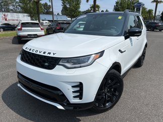 Certified 2024 Land Rover Discovery Dynamic SE image 1