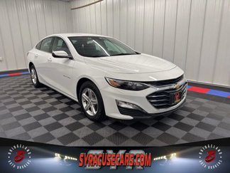 Used 2023 Chevrolet Malibu LT image 1