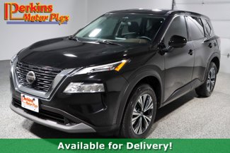 Used 2021 Nissan Rogue SV image 1