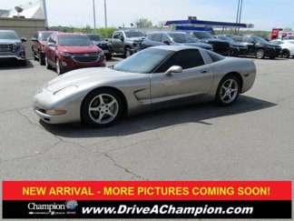 Used 2001 Chevrolet Corvette Coupe w/ Preferred Equipment Group1 image 1