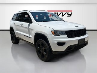 Used 2018 Jeep Grand Cherokee Laredo image 1