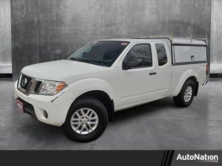 Used 2019 Nissan Frontier SV image 1