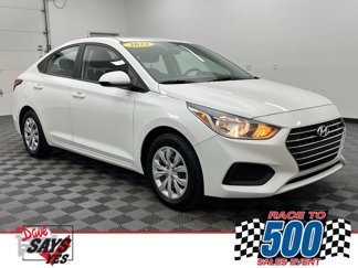 Used 2022 Hyundai Accent SE image 1