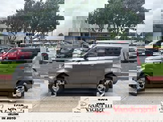 Used 2017 Kia Soul image 1