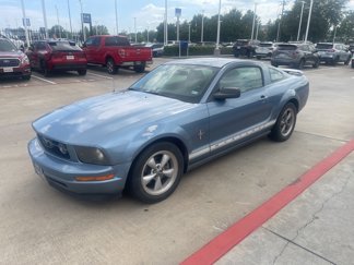 Used 2006 Ford Mustang Deluxe image 1