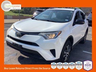 Used 2017 Toyota RAV4 LE image 1