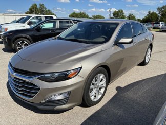 Used 2022 Chevrolet Malibu LT image 1