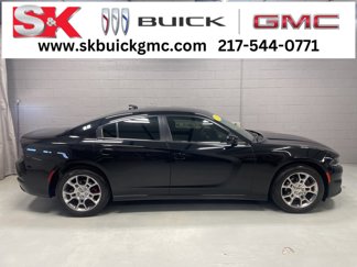 Used 2017 Dodge Charger SXT image 1