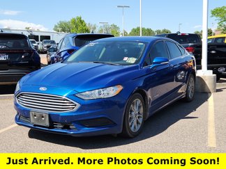 Used 2017 Ford Fusion SE image 1