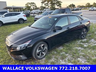 Used 2023 Hyundai Elantra SEL w/ Convenience Package image 1