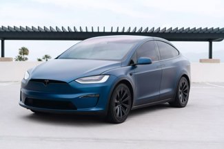 Used 2022 Tesla Model X Plaid image 1