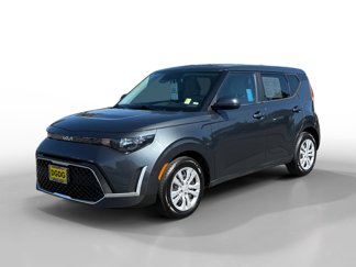 Used 2023 Kia Soul LX image 1