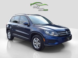 Used 2015 Volkswagen Tiguan S image 1