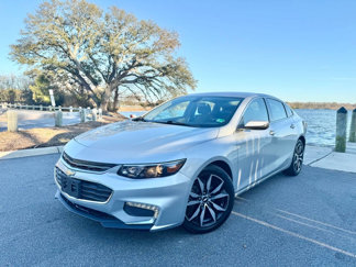 Used 2018 Chevrolet Malibu LT image 1