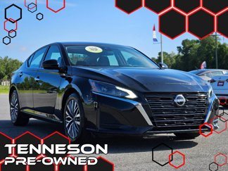 Used 2023 Nissan Altima 2.5 SV image 1