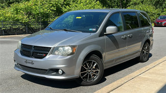 Used 2014 Dodge Grand Caravan SXT w/ UConnect Hands-Free Group image 1