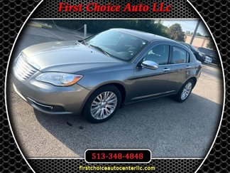Used 2012 Chrysler 200 Limited image 1