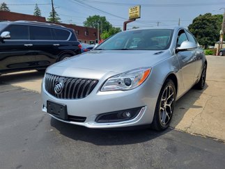 Used 2017 Buick Regal Sport Touring image 1