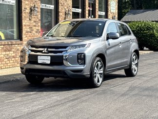 Used 2021 Mitsubishi Outlander Sport SE image 1