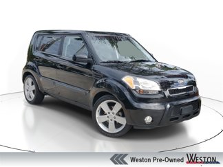 Used 2011 Kia Soul ! image 1