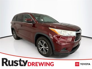 Certified 2016 Toyota Highlander XLE image 1