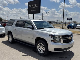 Used 2019 Chevrolet Suburban LT image 1