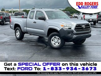 Used 2017 Toyota Tacoma SR image 1