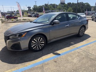 Used 2023 Nissan Altima 2.5 SV image 1