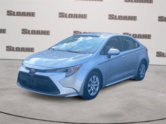 Certified 2022 Toyota Corolla LE image 1