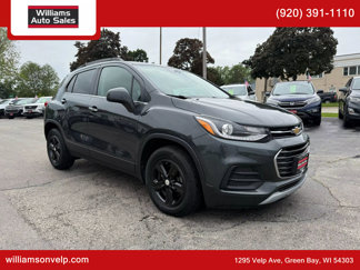 Used 2018 Chevrolet Trax LT w/ LT Convenience Package image 1