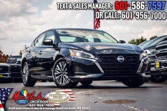 Used 2024 Nissan Altima 2.5 SV image 1